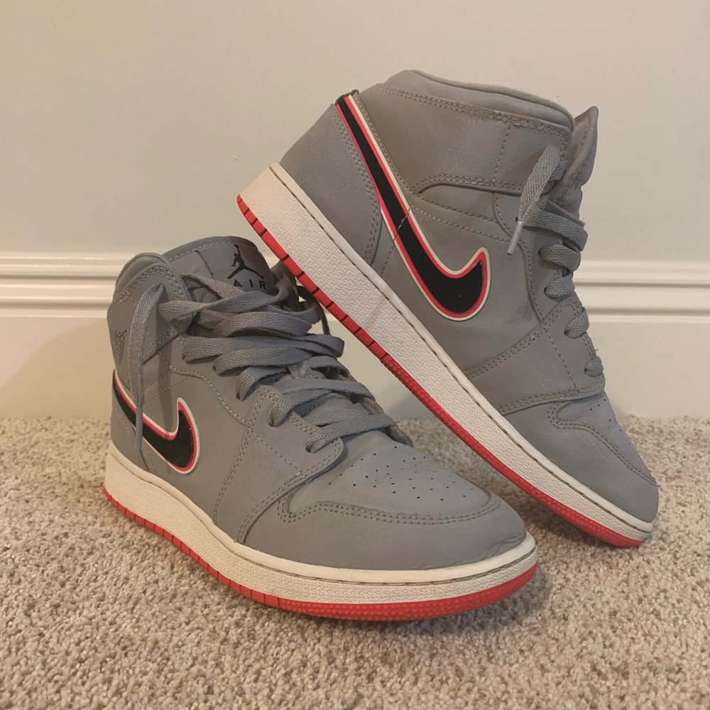 Nike Air Jordan 1 Mid
